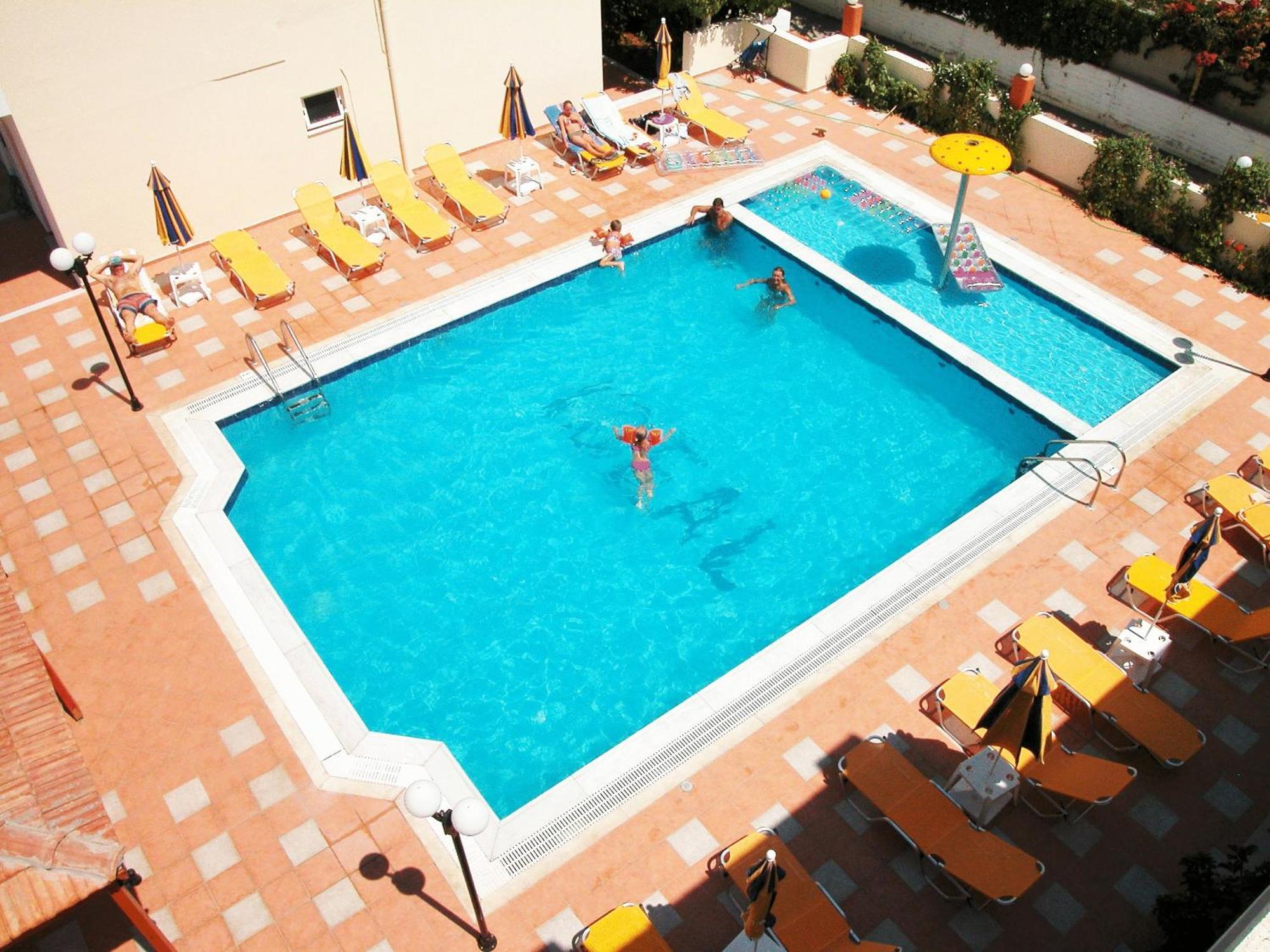 Ideal Hotel Kokkini Hani Luaran gambar