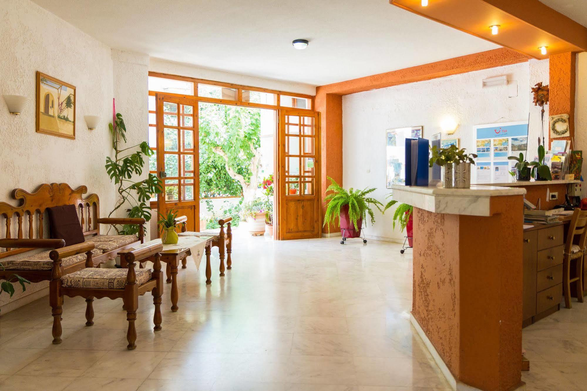 Ideal Hotel Kokkini Hani Luaran gambar