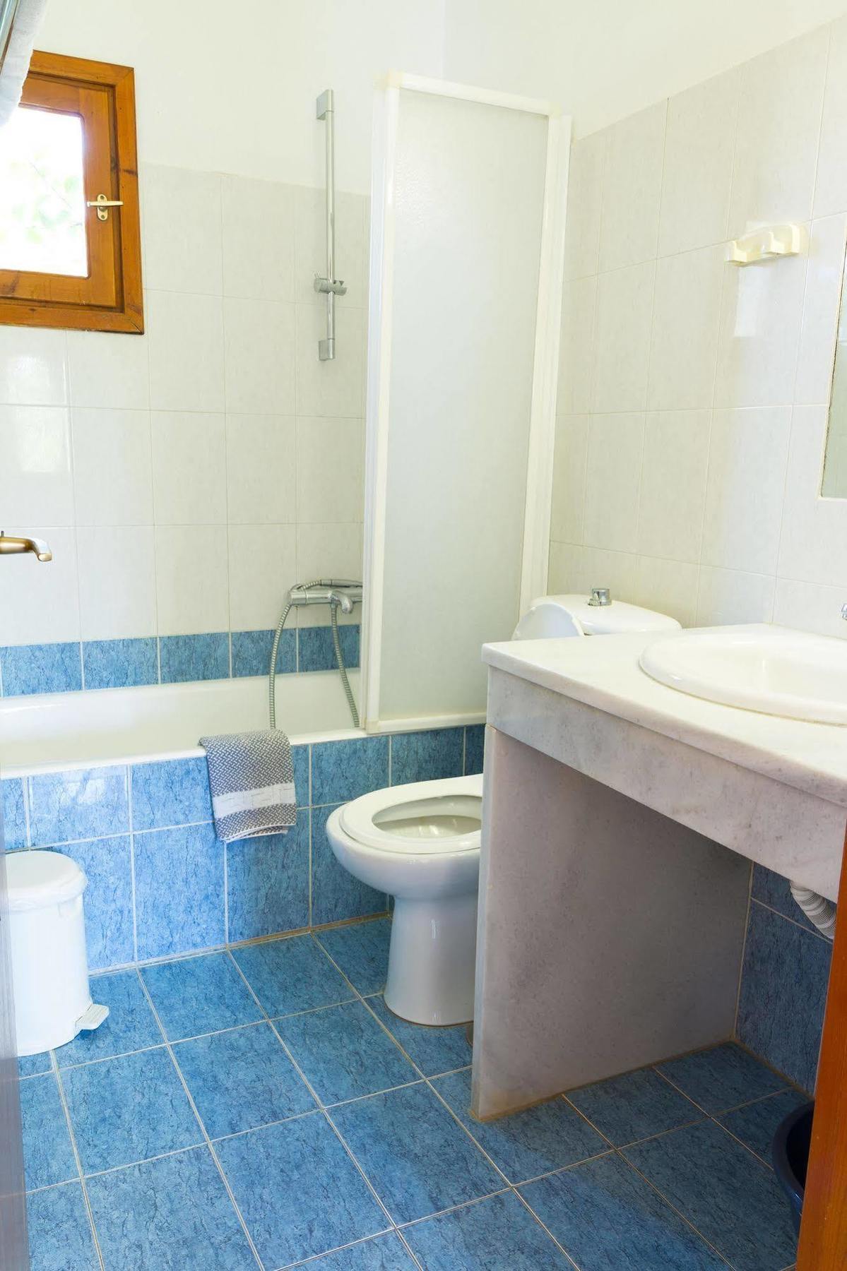 Ideal Hotel Kokkini Hani Luaran gambar